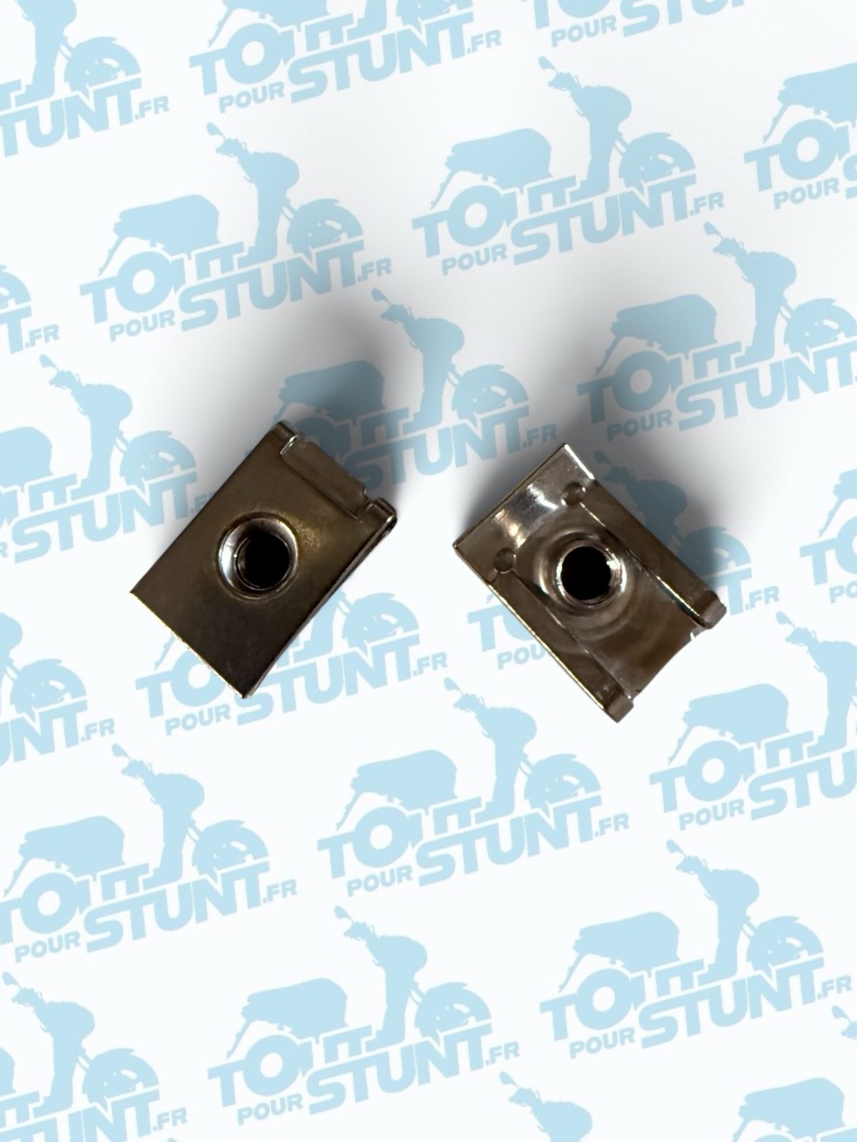 LOT 2 AGRAPHES POUR FIXATION BAVETTE STUNT SLIDER MBK YAMAHA