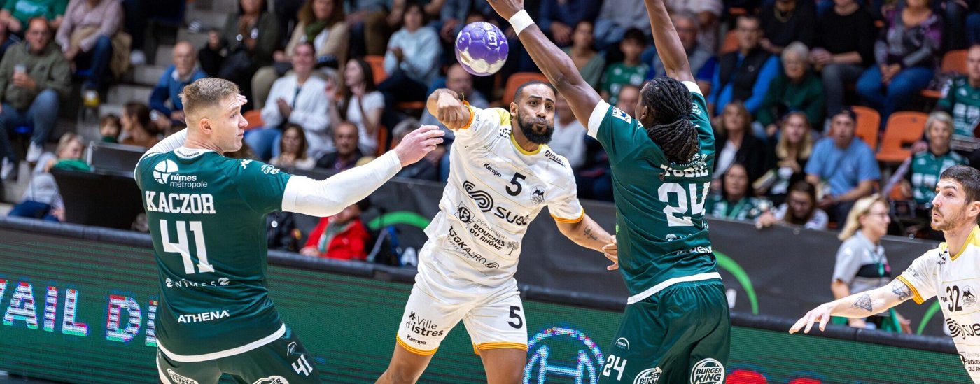 Istres – Nîmes : Le derby des Arènes en ligne de mire